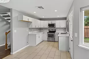 8064 Kingsdale Way, Sacramento, CA 95823 - Photo 18