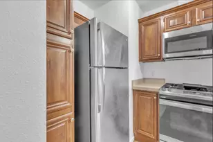 Poole Dr, Sacramento, CA 95827 - Photo 6