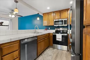 2280 Hurley Way, Sacramento, CA 95825 - Photo 12