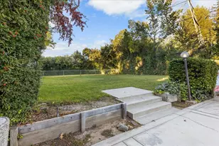 2280 Hurley Way, Sacramento, CA 95825 - Photo 24