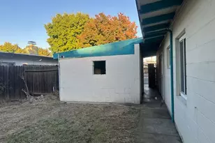 5504 55th St, Sacramento, CA 95820 - Photo 28