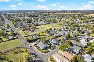 568 Regis Dr, Sacramento, CA 95838 - Photo 46