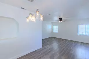 4422 52nd St, Sacramento, CA 95820 - Photo 6