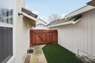 321 Baird Dr, Folsom, CA 95630 - Photo 32
