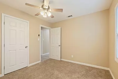 1640 Oxford Way, Stockton, CA 95204 - Photo 28