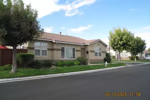 824 El Tesoro, Los Banos, CA 93635 - Photo 2