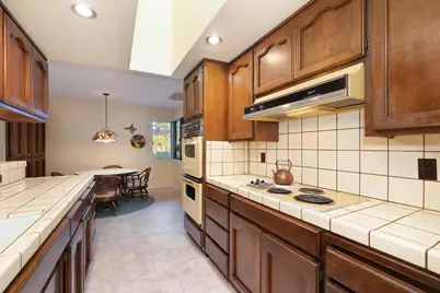 8406 Arbutus Way, Fair Oaks, CA 95628 - Photo 16