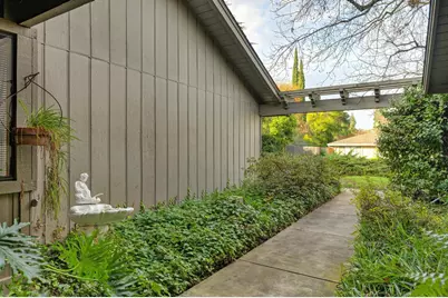 8406 Arbutus Way, Fair Oaks, CA 95628 - Photo 2