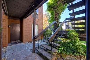 722 Woodside Ln E, Sacramento, CA 95825 - Photo 48