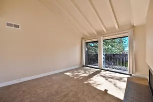 722 Woodside Ln E, Sacramento, CA 95825 - Photo 6