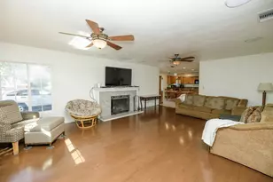 1317 Oakwood Dr, Modesto, CA 95350 - Photo 6