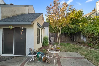 2407 Seamist Drive, Sacramento, CA 95833 - Photo 6