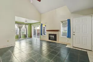 2407 Seamist Dr, Sacramento, CA 95833 - Photo 8