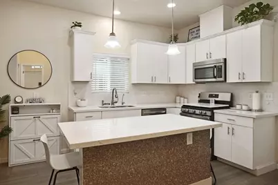 129 E Sonoma Avenue, Stockton, CA 95204 - Photo 8