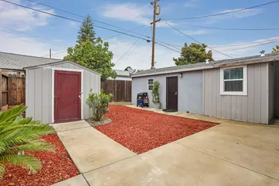 129 E Sonoma Avenue, Stockton, CA 95204 - Photo 28