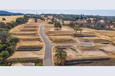 4910 Greyson Creek Drive, El Dorado Hills, CA 95762 - Photo 8