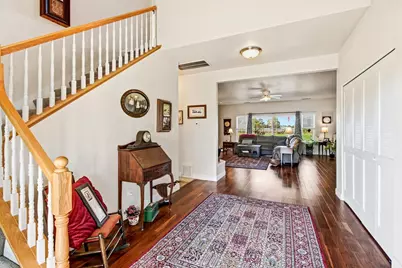 10571 Quiet Havens Court, Sacramento, CA 95830 - Photo 8