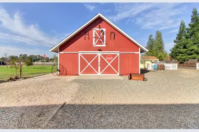 10571 Quiet Havens Court, Sacramento, CA 95830 - Photo 14