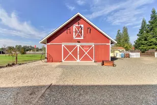 10571 Quiet Havens Ct, Sacramento, CA 95830 - Photo 14