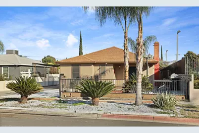 218 N Lincoln Avenue, Manteca, CA 95336 - Photo 1