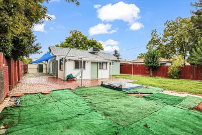 4225 42nd Avenue, Sacramento, CA 95824 - Photo 8