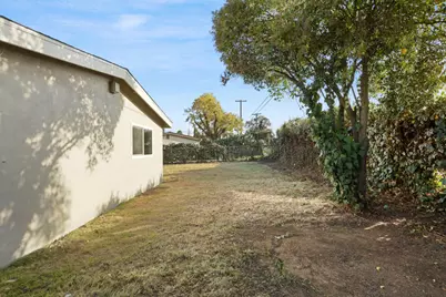 3903 Hogue Avenue, Stockton, CA 95204 - Photo 36