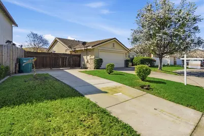 3920 Mount Ritter Court, Stockton, CA 95212 - Photo 2