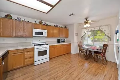 8939 Generations Court, Elk Grove, CA 95758 - Photo 10