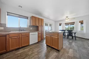 14748 Sutter Highlands Dr, Sutter Creek, CA 95685 - Photo 16