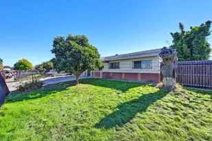 7580 Bellini Way, Sacramento, CA 95828 - Photo 6