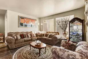 9820 Spring View Way, Elk Grove, CA 95757 - Photo 10