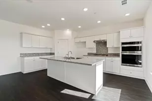 1207 Via Valencia, Madera, CA 93637 - Photo 4