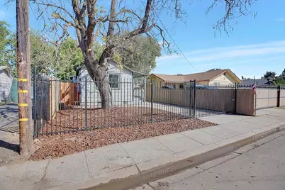 5599 Arboga Road, Olivehurst, CA 95961 - Photo 2