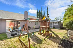 4208 N Country Dr, Antelope, CA 95843 - Photo 36