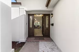 8169 Valley Green Dr, Sacramento, CA 95823 - Photo 4