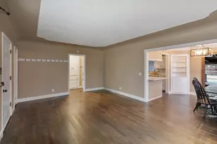 126 Wilson Ave, Modesto, CA 95354 - Photo 6