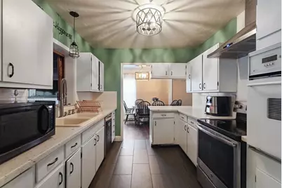 126 Wilson Avenue, Modesto, CA 95354 - Photo 8