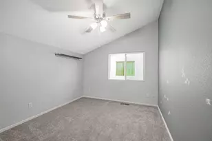 9065 Robbins Rd, Sacramento, CA 95829 - Photo 34