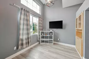 9065 Robbins Rd, Sacramento, CA 95829 - Photo 16