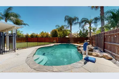 1708 Via Milano Court, Gustine, CA 95322 - Photo 32