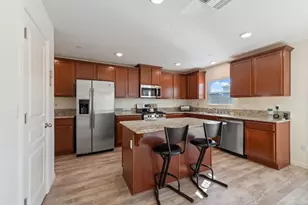 802 Reisling Ln, Coalinga, CA 93210 - Photo 10