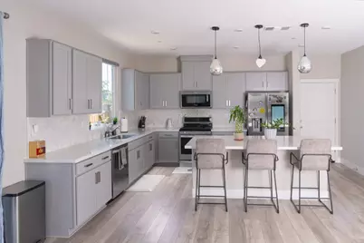 22 E Funderburg Boulevard, Mountain House, CA 95391 - Photo 6