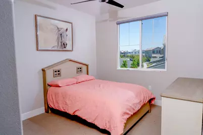 22 E Funderburg Boulevard, Mountain House, CA 95391 - Photo 18