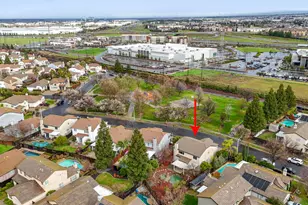 609 Granada Pass Dr, Roseville, CA 95678 - Photo 42