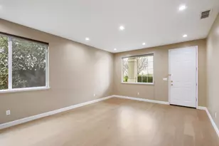 609 Granada Pass Dr, Roseville, CA 95678 - Photo 4