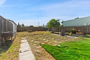 1444 77th Ave, Oakland, CA 94621 - Photo 14