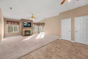 1947 Hampton, Hanford, CA 93230 - Photo 28