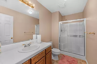 1947 Hampton, Hanford, CA 93230 - Photo 32