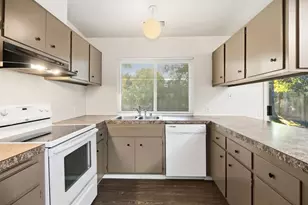 8744 Contemporary Ct, Elk Grove, CA 95624 - Photo 20