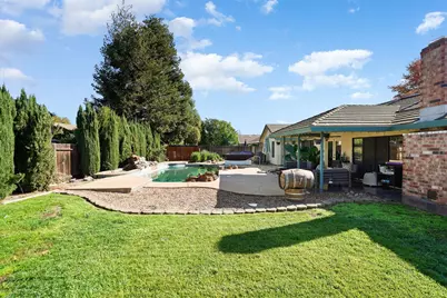 737 Lake Canyon Avenue, Galt, CA 95632 - Photo 36